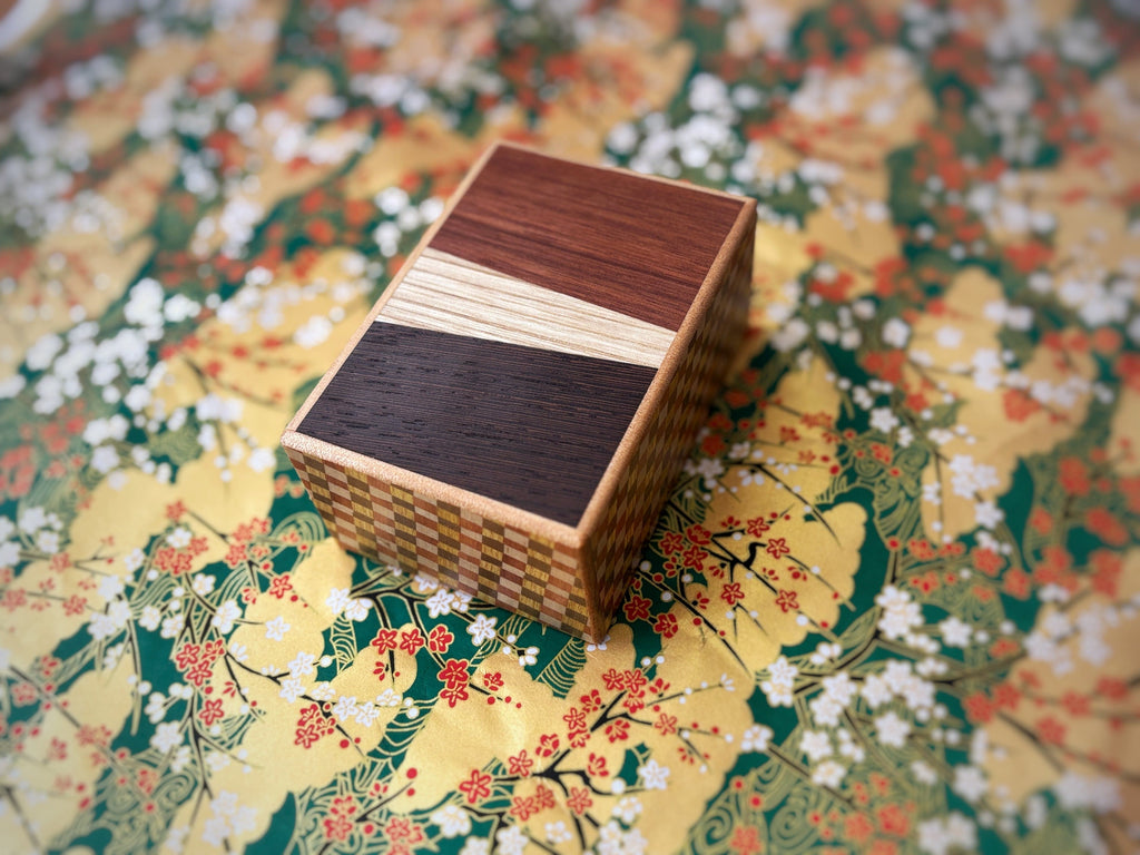 New2Play Japanese Handmade Puzzle Box - 4 Sun 27 Steps - Random Woodgrain