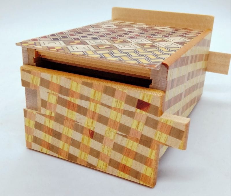 OKA CRAFT Japanese Secret Box Japanese Handmade Puzzle Box 4 Sun 27 Steps Yosegi/Ichimatsu