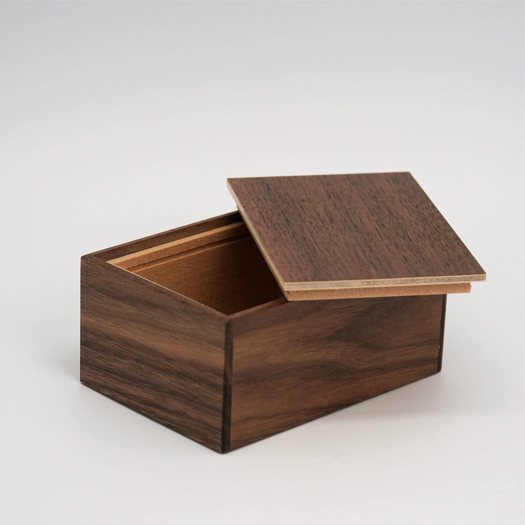 New2Play Puzzle Box Japanese Handmade Puzzle Box 4 Sun 14 Steps Natural/Walnut Wood